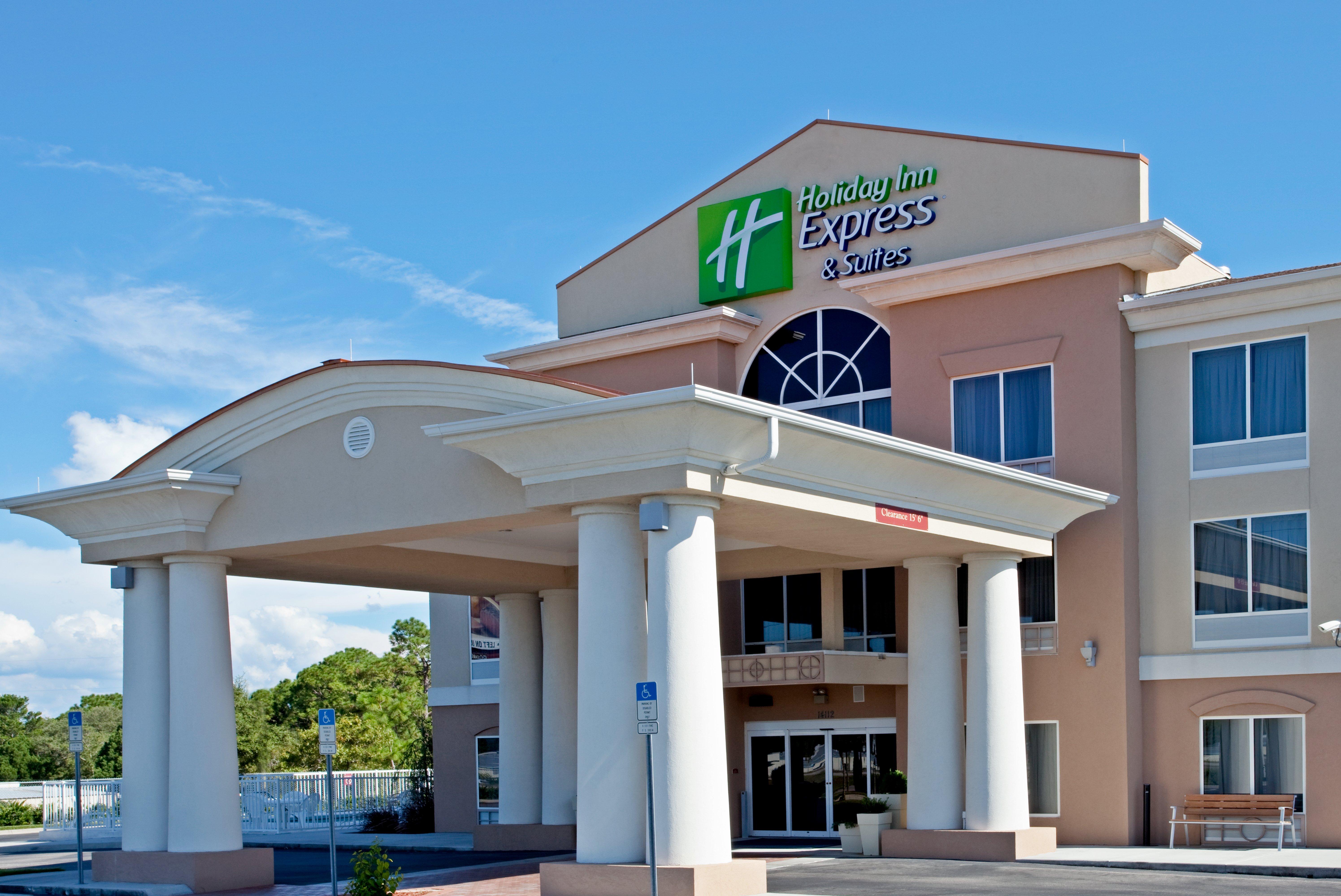 Holiday Inn Express Hotel & Suites Brooksville West, An Ihg Hotel Exterior photo