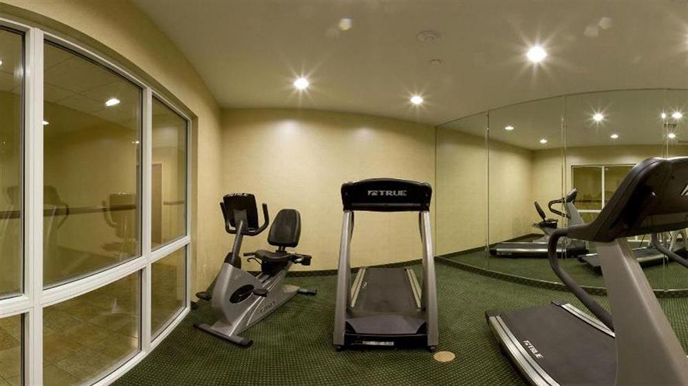 Holiday Inn Express Hotel & Suites Brooksville West, An Ihg Hotel Exterior photo